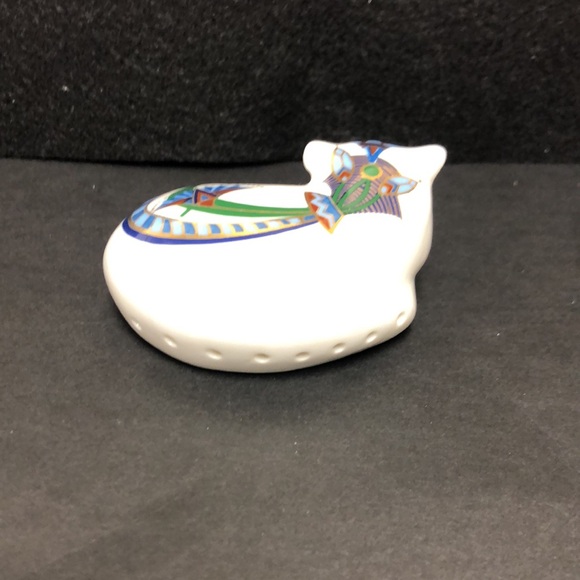 Elizabeth Arden: The Treasure of the Pharaohs Cat Pomander - Picture 5 of 7